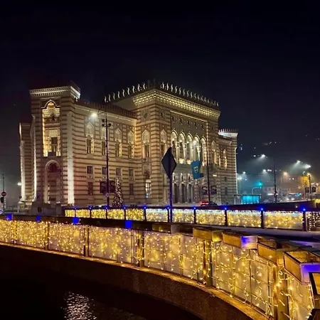 アパート Old Town Loft Sarajevo, With Free Parking サラエヴォ